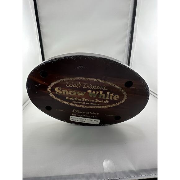 Disney "Sleepy" Dwarf Statue by Kevin Kidney and Jody Daily Big Fig Snow White - Picture 7 of 9